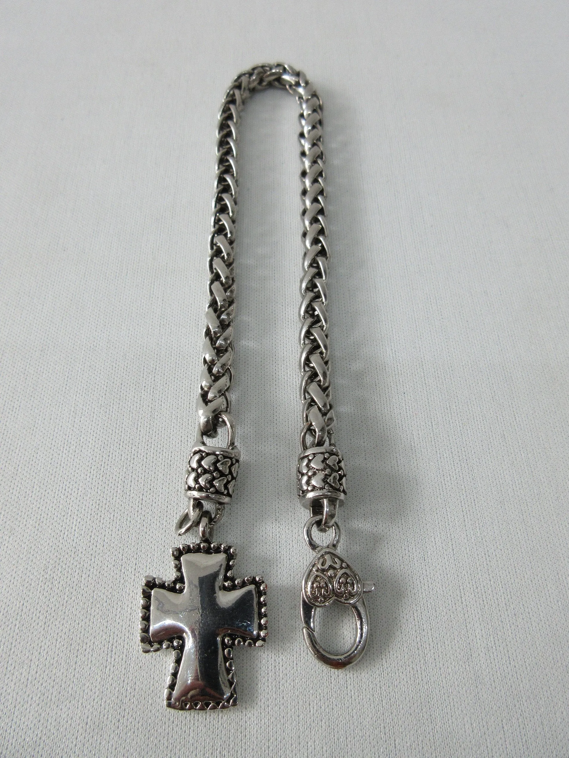 20A60 -Shiny Metal Cross Chain