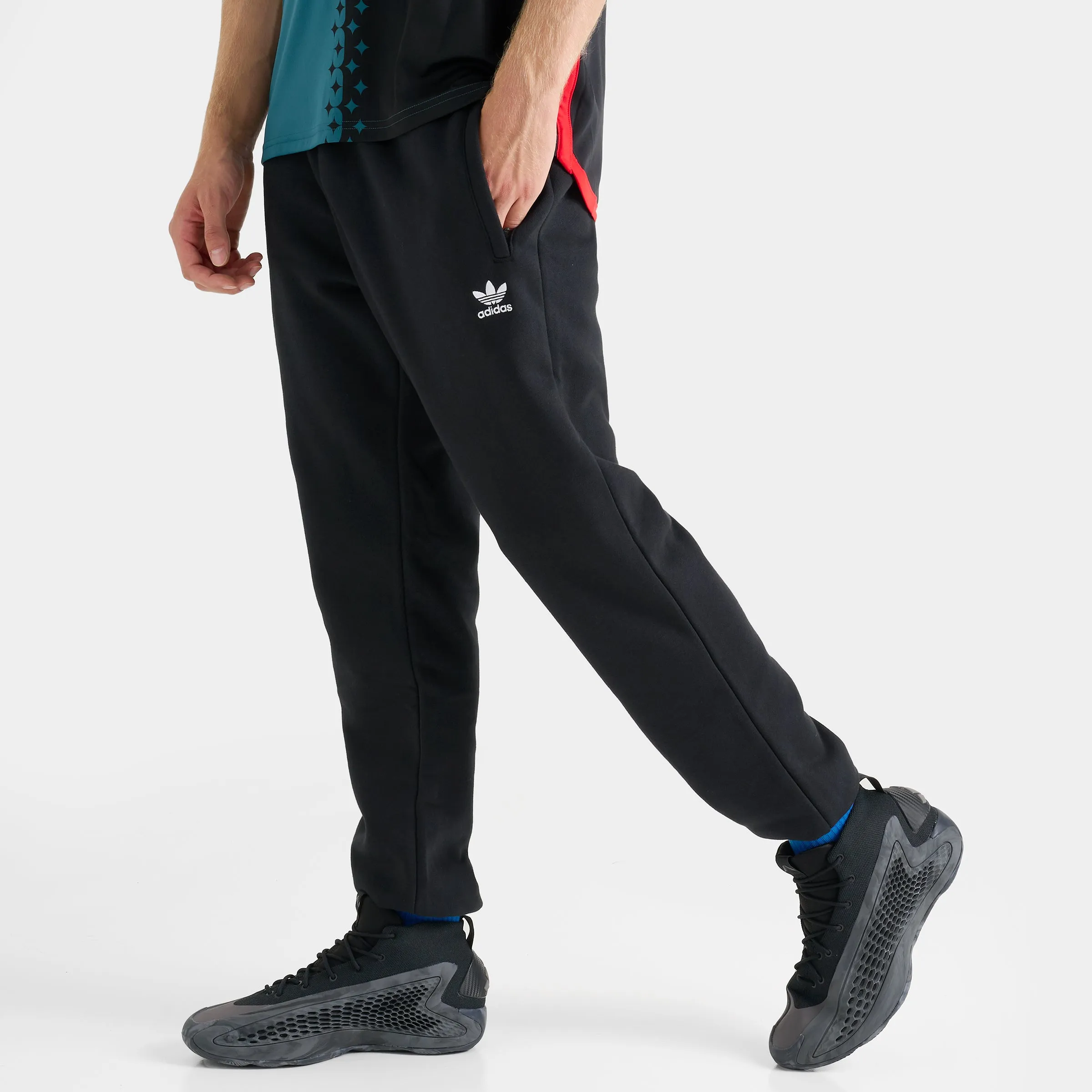 adidas Essential Sweatpants / Black