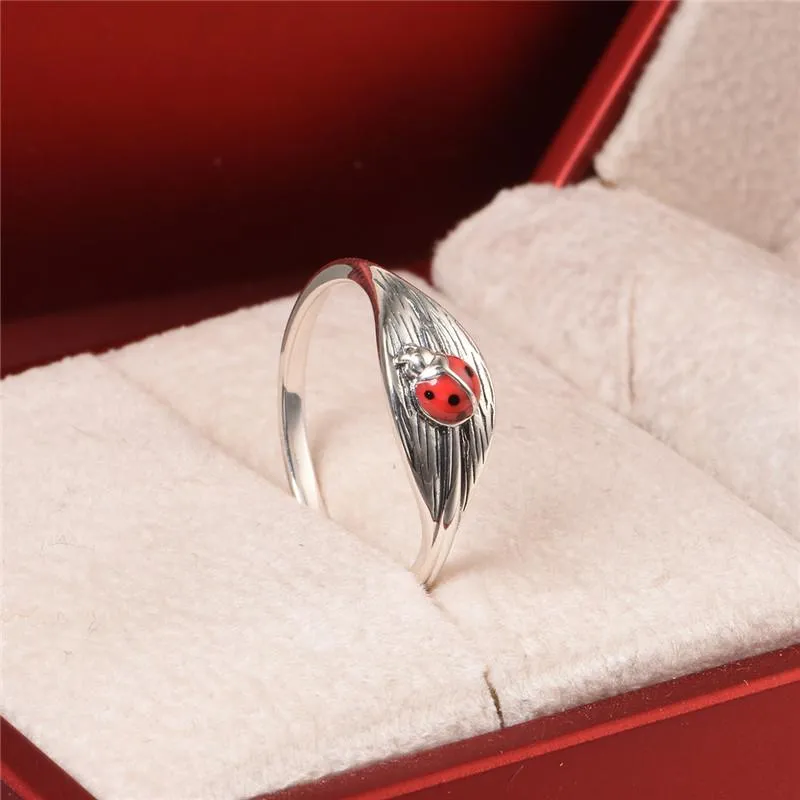 Ancient Style Animal Pattern Solid Silver Ring for Women