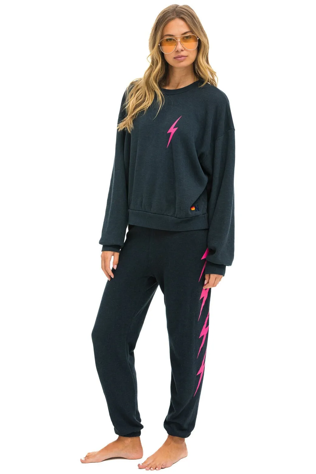 BOLT 2 RELAXED CREW SWEATSHIRT - CHARCOAL // NEON PINK