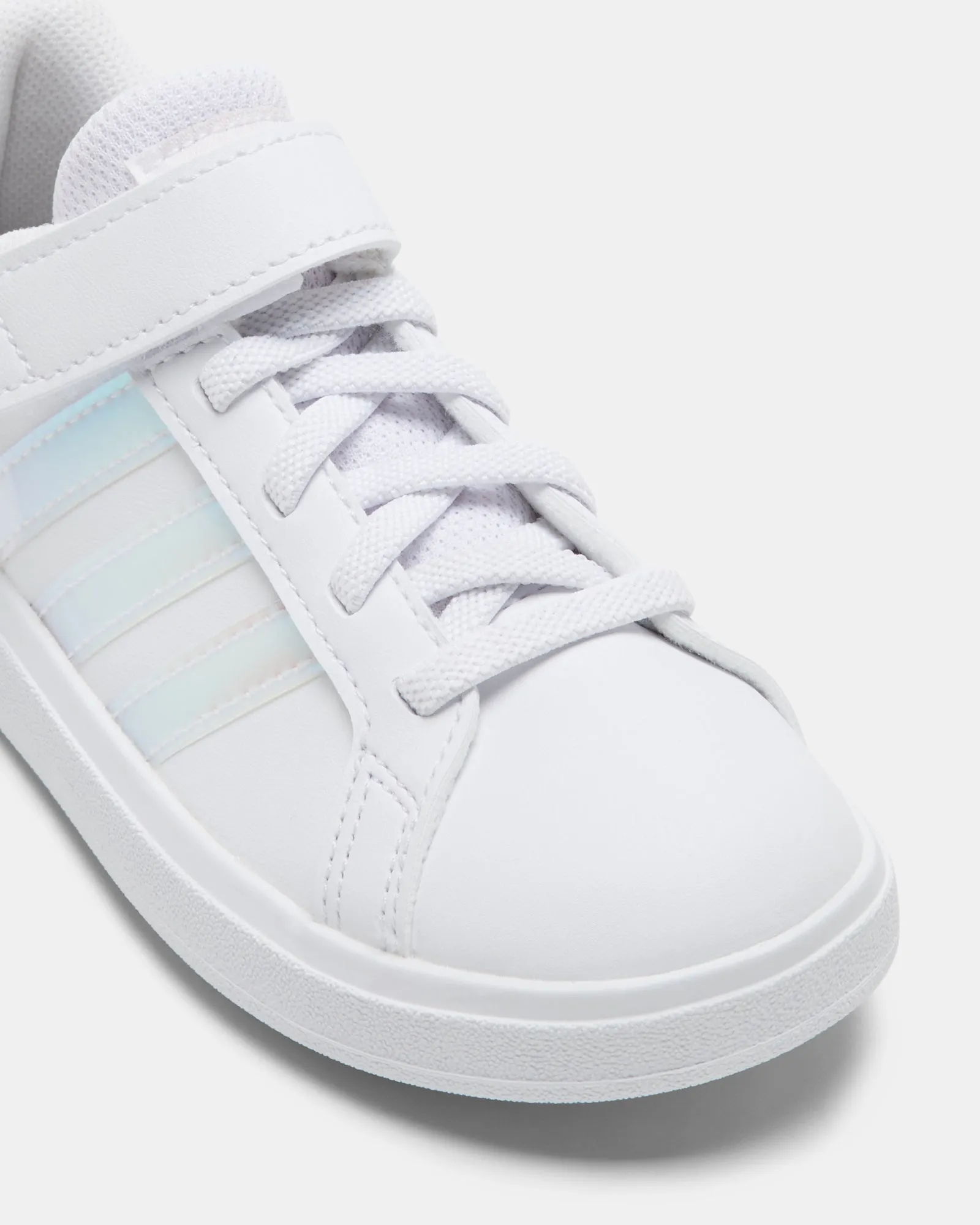 Grand Court 2.0 Pre-School White/Iridescent