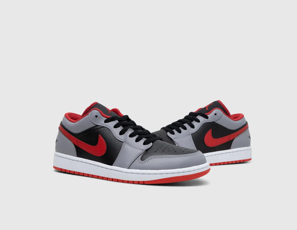 Jordan 1 Low Black / Fire Red - Cement Grey