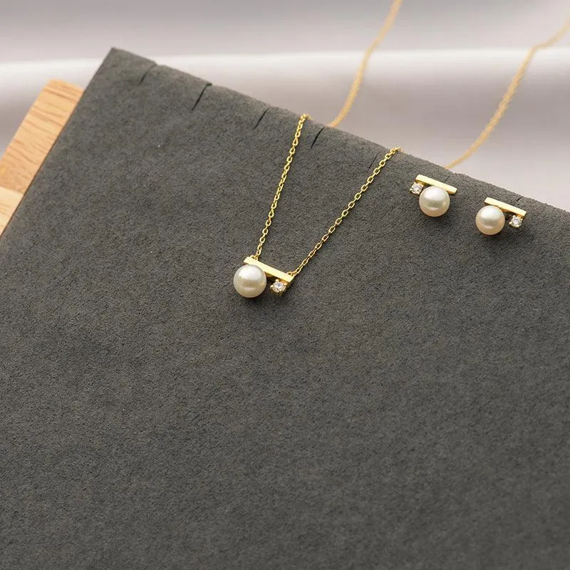 Mini Balance Beam Necklace