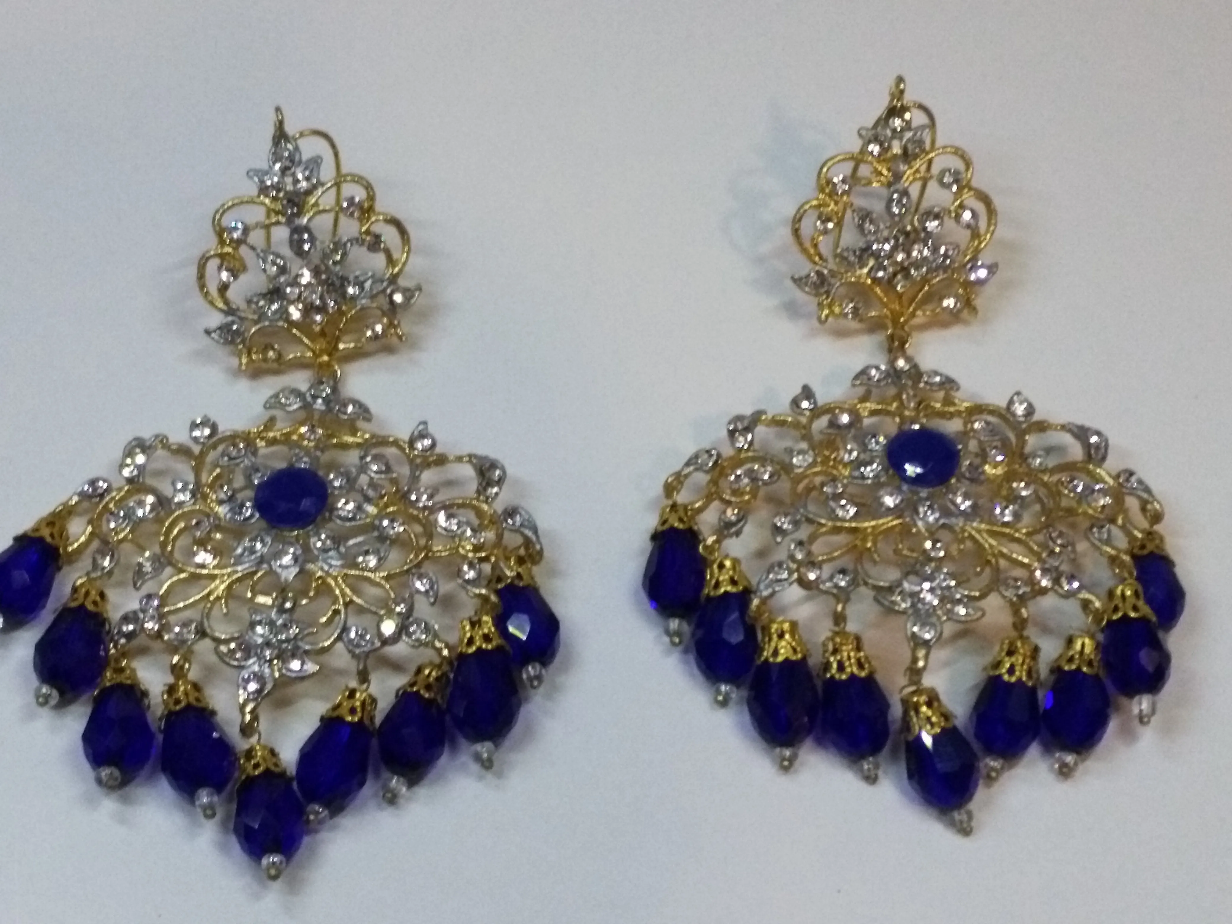 NAVY BLUE ROYAL STYLE EARRINGS & CHOKER FOR ROYAL PEOPLE