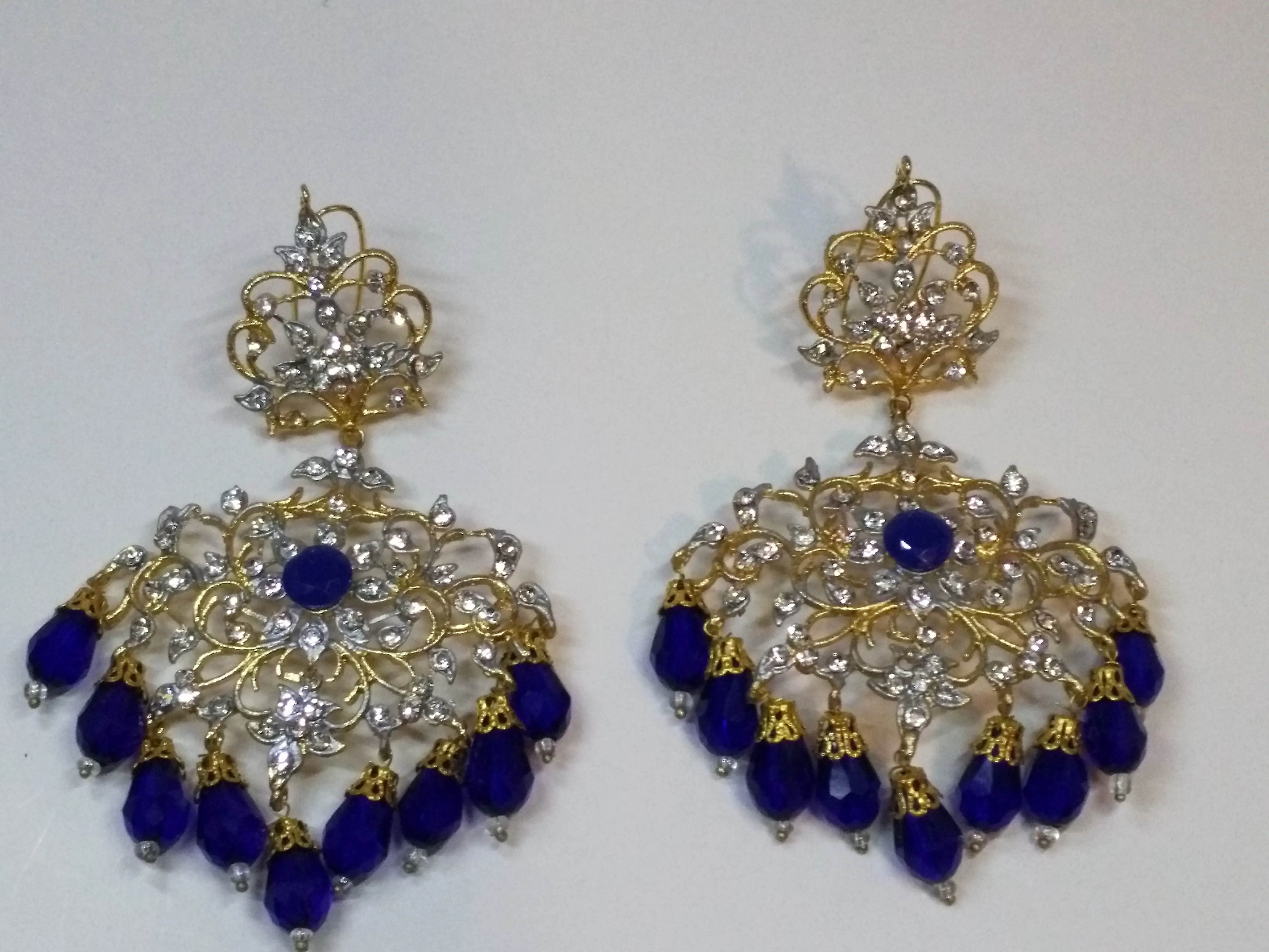 NAVY BLUE ROYAL STYLE EARRINGS & CHOKER FOR ROYAL PEOPLE