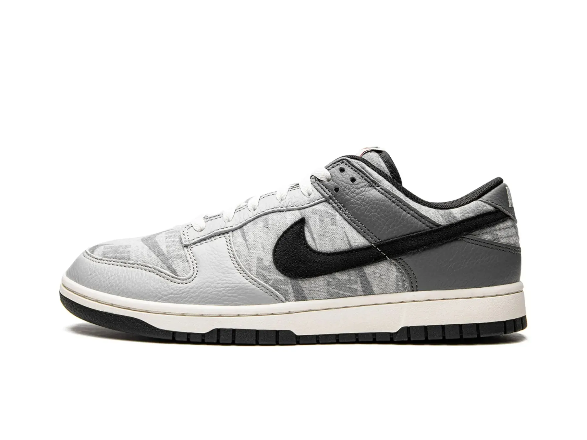 Nike Dunk Low SE "Copy/Paste"